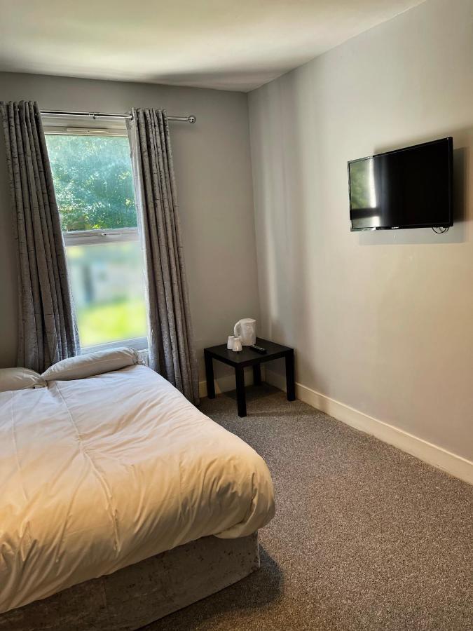 Buller Hotel - London Кройдон Екстериор снимка